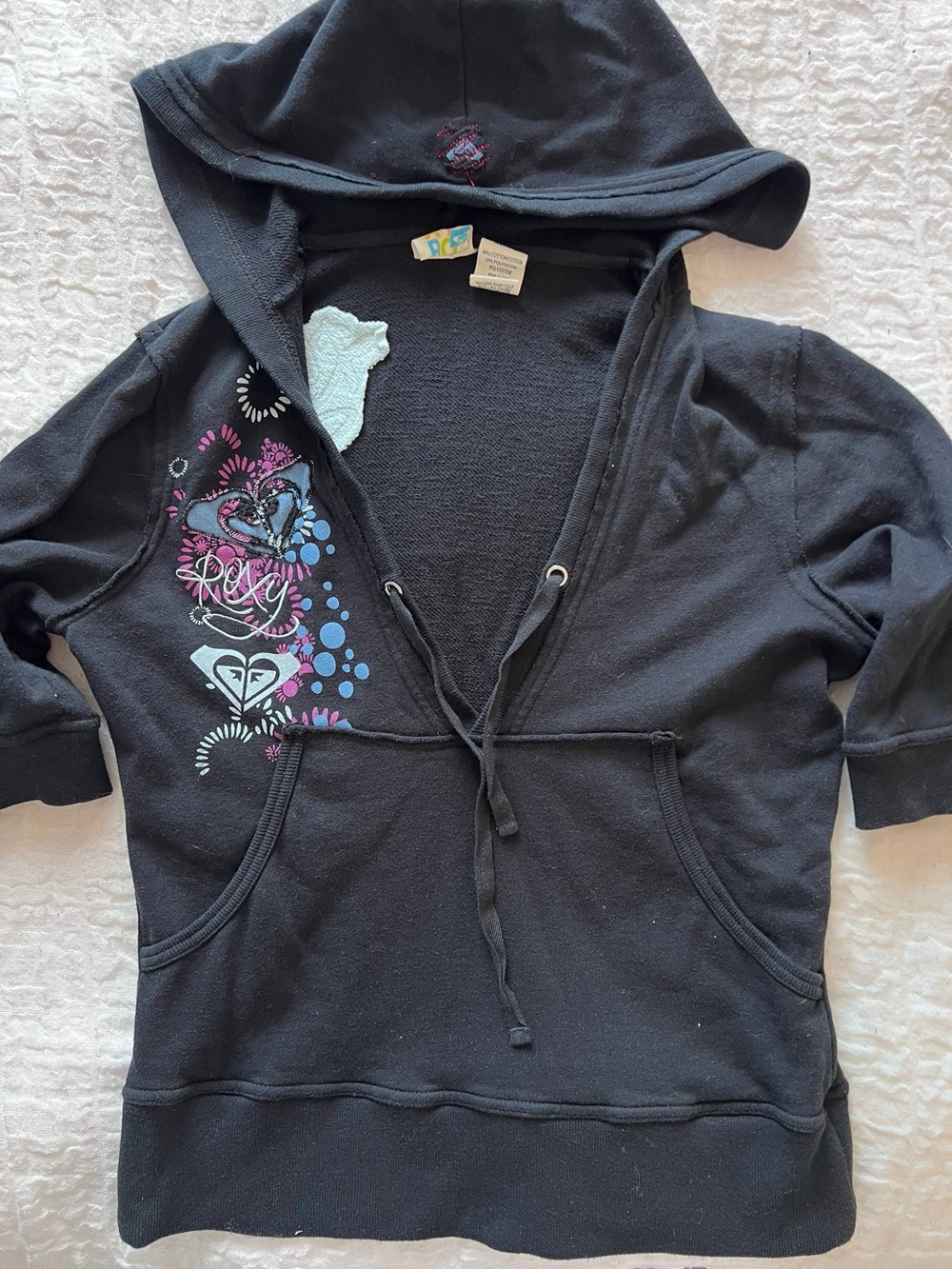 Roxy Graphic Hoodie Black Cropped sleeves